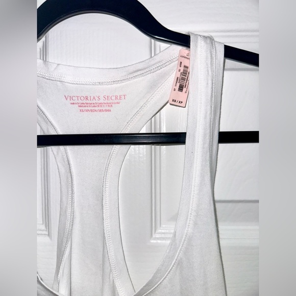 Victoria’s Secret LOVE Jungle Top NWT - Picture 4 of 4